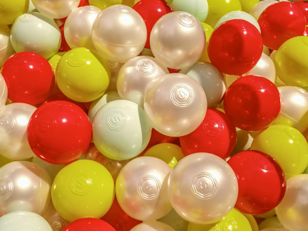 kids ball pit